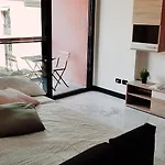 Trilocale Sull\'Acqua Al Porto Antico